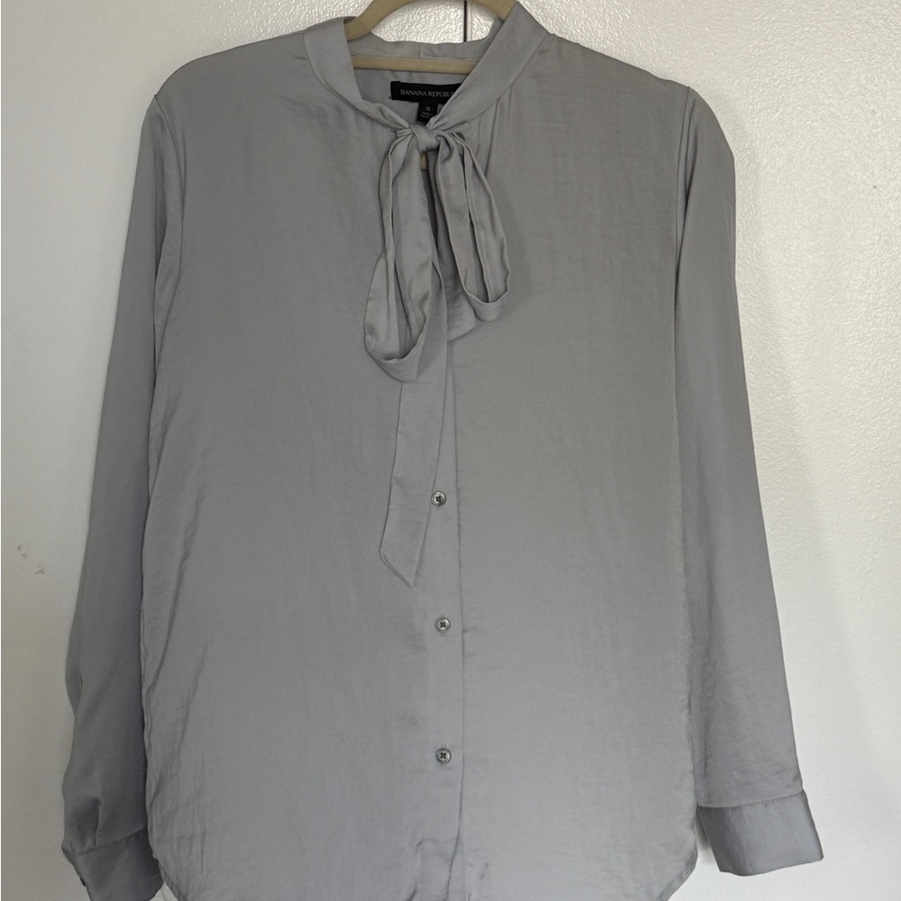 Banana Republic Light Gray / Blue Blouse with Bow Detail